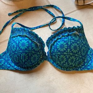 Bathing suit too